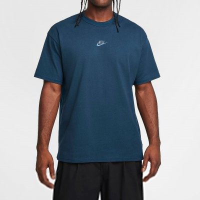 Футболка Nike Sportswear Premium Essentials Tee