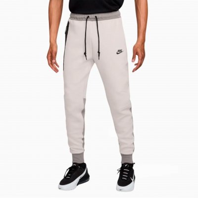 Брюки Nike Sportswear Tech Fleece